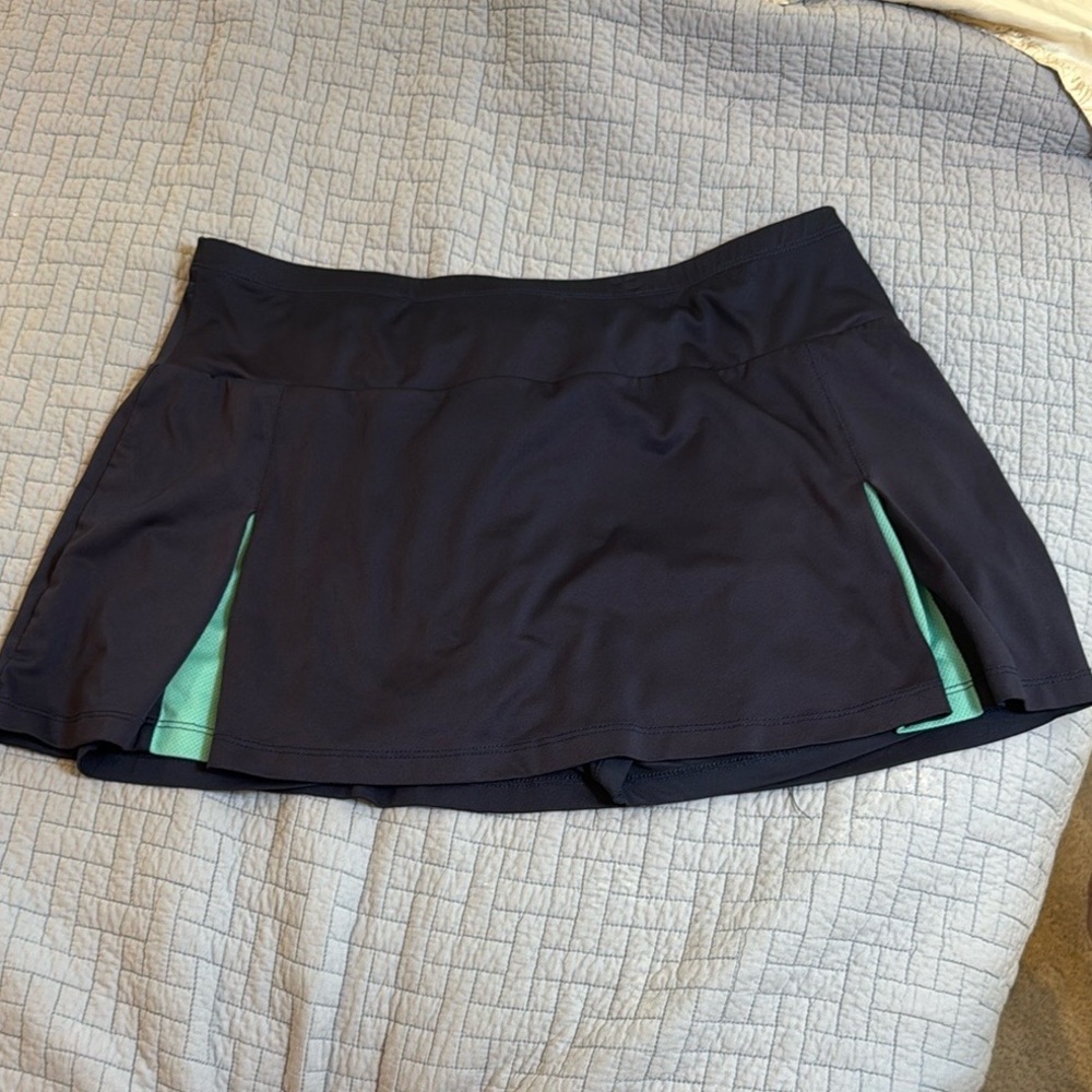 Tail‎ blue tennis Skort with Green Detail
